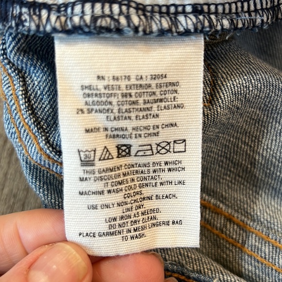 Slim Boyfriend Jeans with detailed fringe - Picture 11 of 12